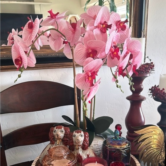 Large Faux Orchid Flower Plant. - Picture 4 of 12